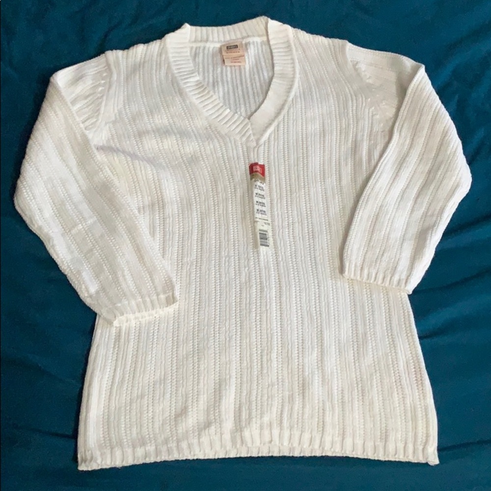 White knitted sweater